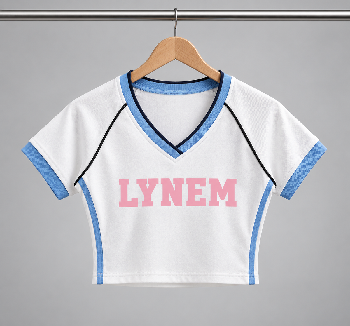 Lynem Contrast Trim V-Neck Crop T-Shirt